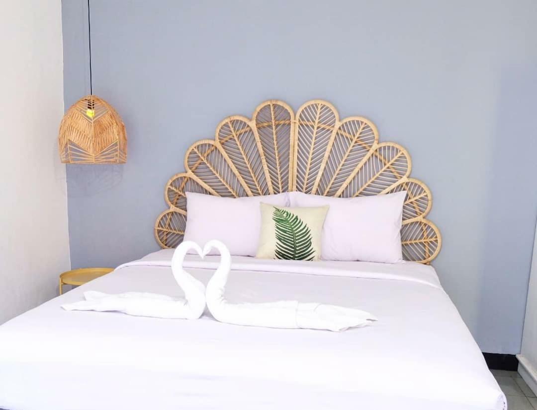 Rarem Bed & Breakfast Bandar Lampung Eksteriør bilde