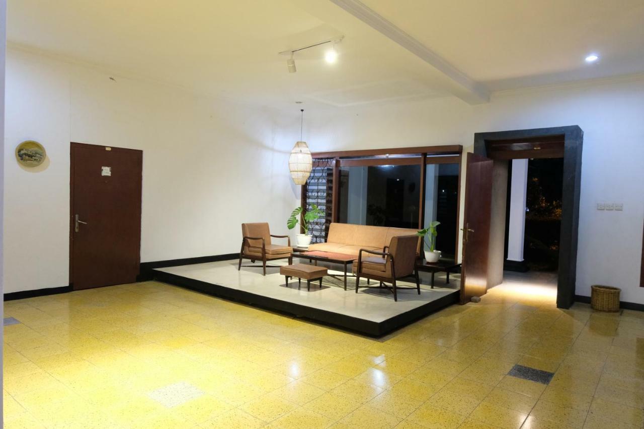 Rarem Bed & Breakfast Bandar Lampung Eksteriør bilde